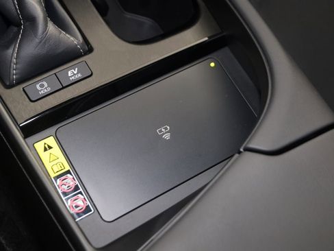 Used 2024 Lexus ES 300h F Sport w/ Accessory Package (Z2) image 29