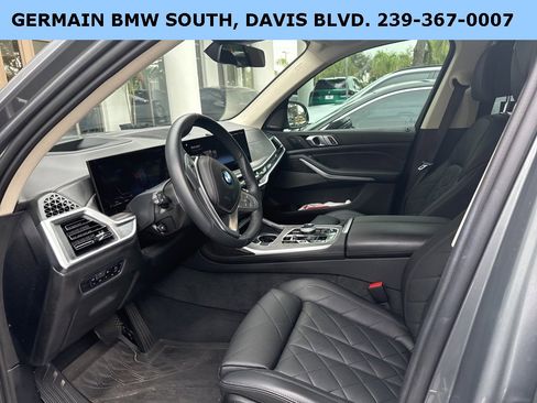 Certified 2023 BMW X7 xDrive40i w/ Executive Package image 31
