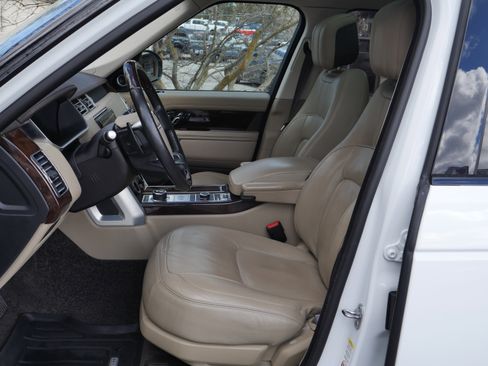 Used 2019 Land Rover Range Rover Supercharged image 3