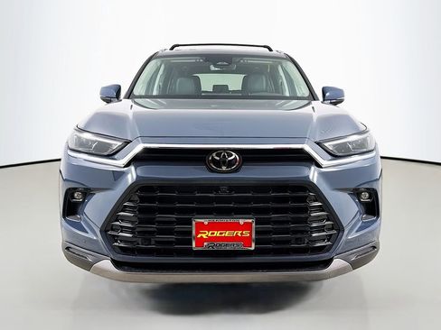 New 2026 Toyota Grand Highlander Limited image 2