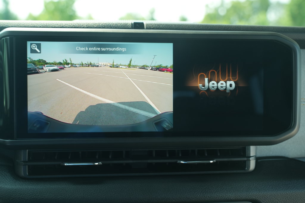 New 2026 Jeep Gladiator Sport AWD/4WD image 25