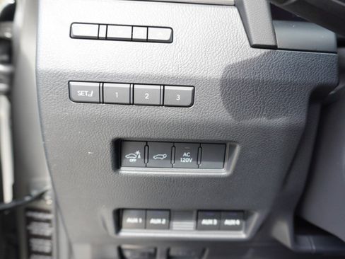 Certified 2025 Lexus GX 550 AWD/4WD image 22
