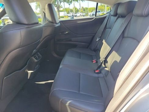 Used 2024 Lexus ES 350 w/ Premium Package FWD image 8