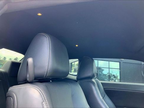 Used 2011 Dodge Challenger R/T RWD image 22