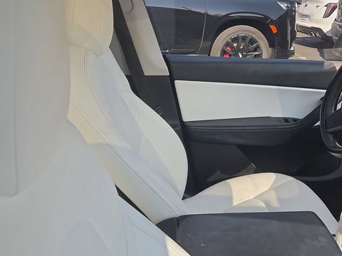 Used 2021 Tesla Model Y Long Range AWD/4WD image 10