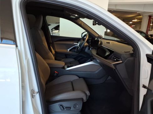Used 2025 Audi Q5 Premium Plus w/ Premium Plus AWD/4WD image 20
