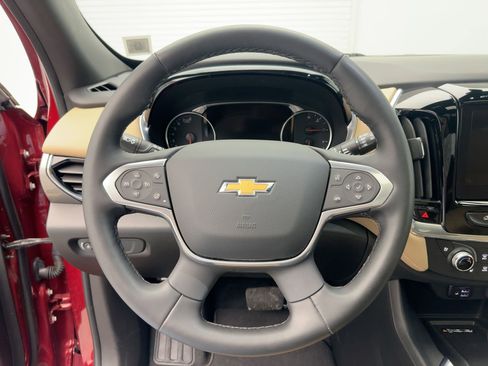 Certified 2023 Chevrolet Traverse Premier image 18