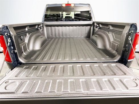 New 2026 RAM 1500 Big Horn AWD/4WD image 18