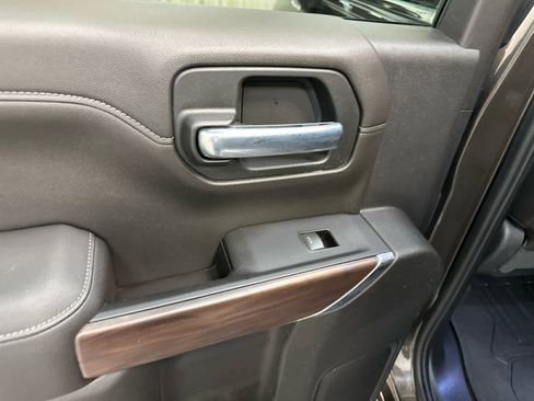 Used 2019 GMC Sierra 1500 SLT w/ SLT Premium Plus Package image 29