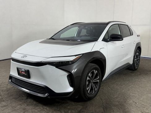 Used 2024 Toyota bZ4X AWD w/ Weather Package image 3