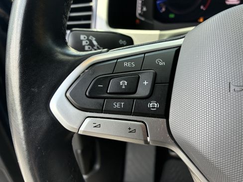 Used 2020 Volkswagen Atlas Cross Sport SEL FWD image 30