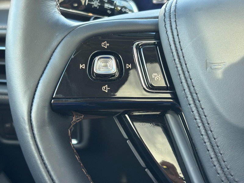 Certified 2026 Lincoln Aviator Reserve AWD/4WD image 18