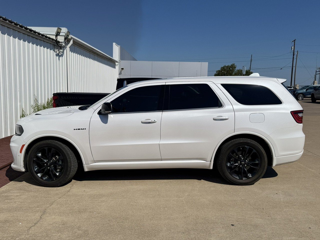 Used 2021 Dodge Durango R/T w/ Technology Group RWD image 2