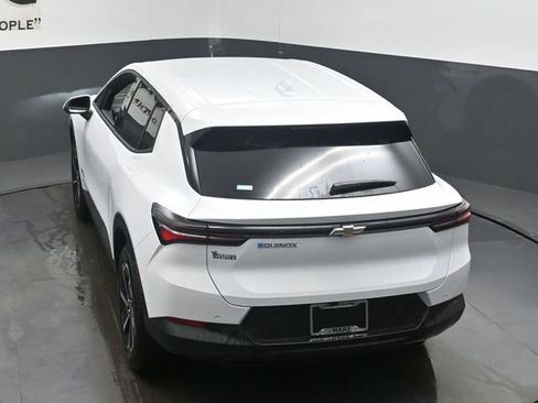 New 2026 Chevrolet Equinox EV LT FWD image 35