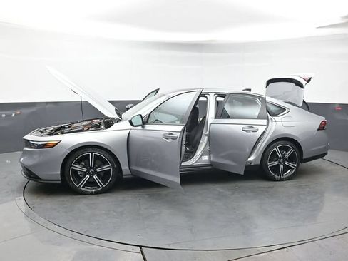 Used 2024 Honda Accord Sport image 42