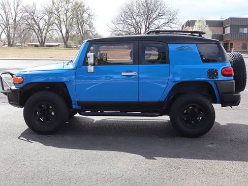 Used 2007 Toyota FJ Cruiser 4WD image 9