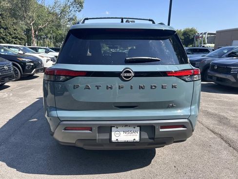 New 2026 Nissan Pathfinder SL FWD image 6