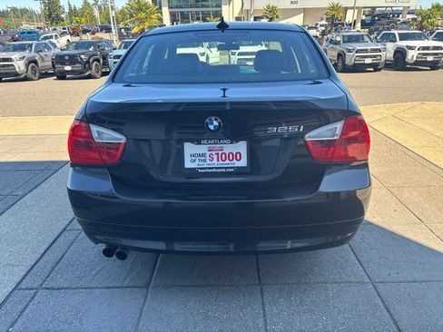 Used 2006 BMW 325i Sedan RWD image 7