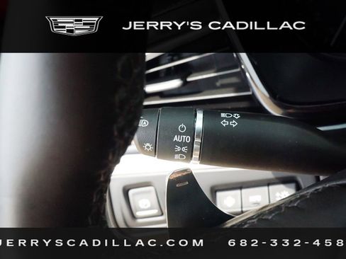 Certified 2025 Cadillac XT6 Sport w/ Platinum Package AWD/4WD image 14