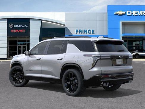 New 2026 Chevrolet Traverse RS image 3