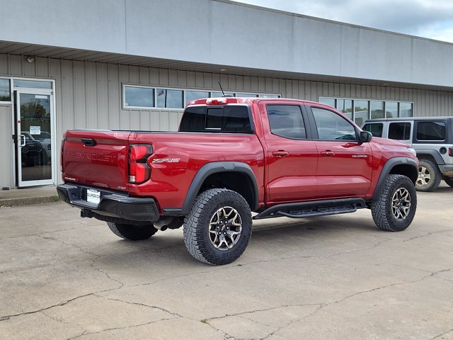 Used 2024 Chevrolet Colorado ZR2 w/ Technology Package AWD/4WD image 3
