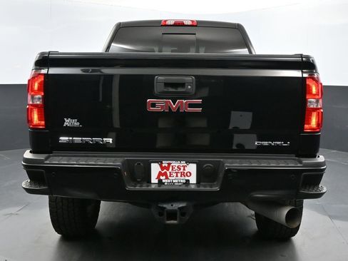 Used 2019 GMC Sierra 2500 Denali w/ Duramax Plus Package image 18