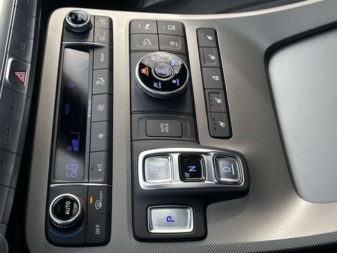 Used 2022 Hyundai Palisade Calligraphy image 22