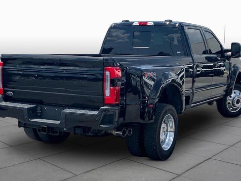 Used 2025 Ford F450 Platinum w/ FX4 Off-Road Package AWD/4WD image 12