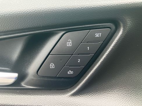 Used 2026 Chevrolet Equinox RS w/ Convenience Package III FWD image 12