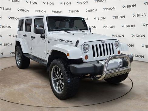 Used 2013 Jeep Wrangler Unlimited Sahara w/ Connectivity Group image 7
