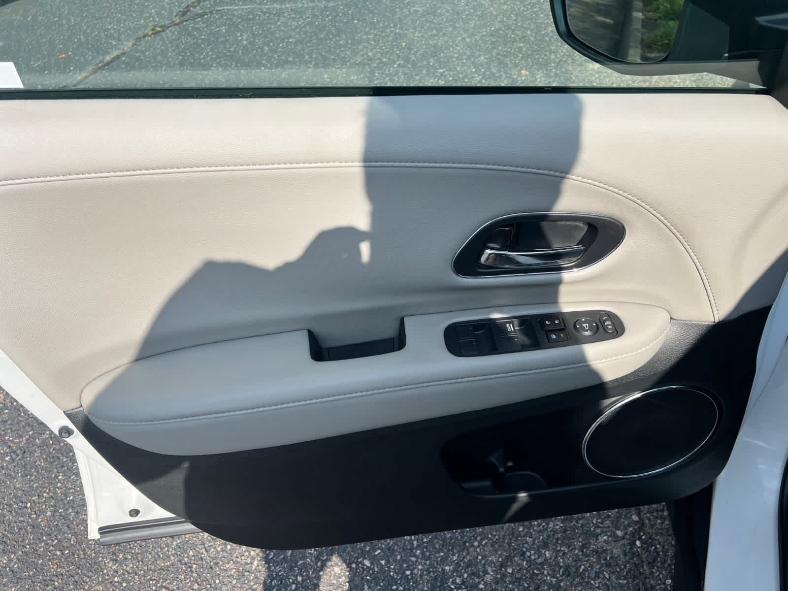 Used 2019 Honda HR-V EX-L image 19