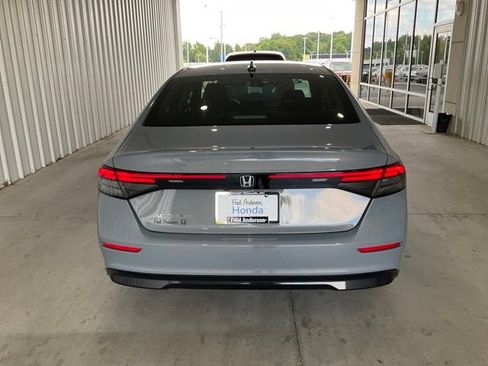 Certified 2025 Honda Accord SE image 20