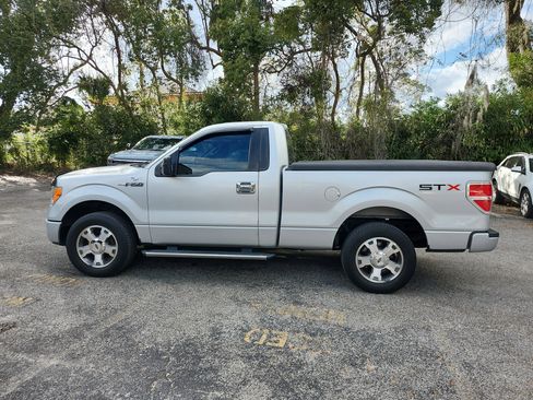Used 2009 Ford F150 STX image 2