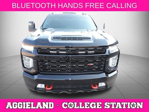 Certified 2021 Chevrolet Silverado 2500 LT w/ Midnight Edition image 9