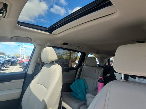 Used 2025 Honda Odyssey EX-L image 6