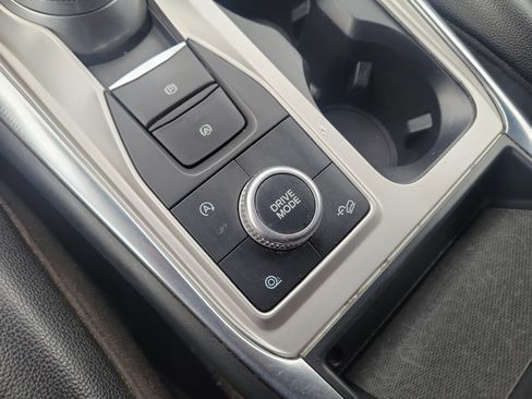 Used 2020 Ford Explorer XLT w/ Equipment Group 202A AWD/4WD image 37