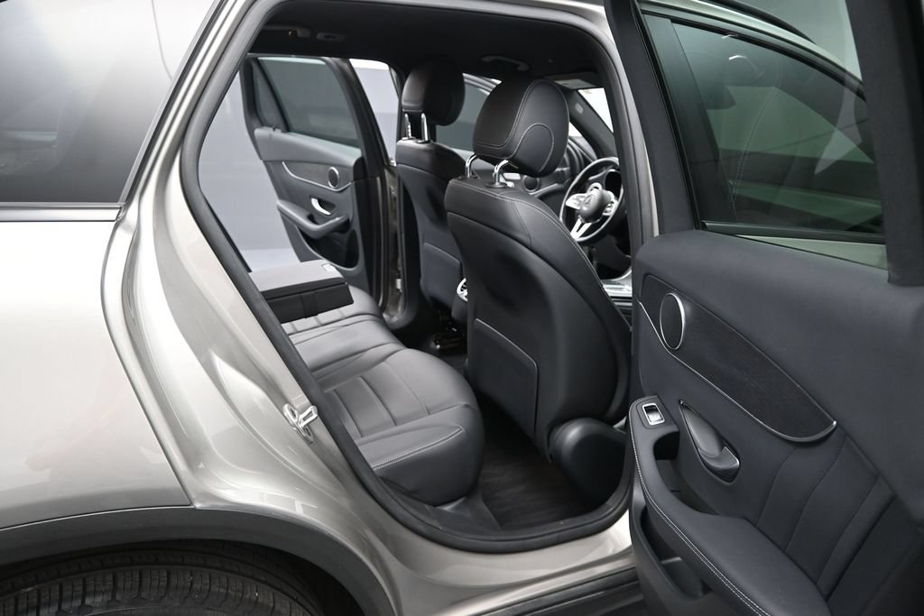 Used 2022 Mercedes-Benz GLC 300 4MATIC image 18