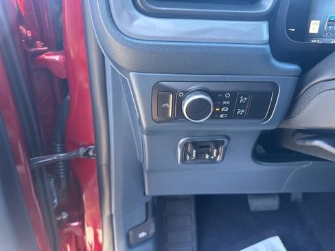 New 2026 Ford Maverick Lariat w/ Black Appearance Package image 18