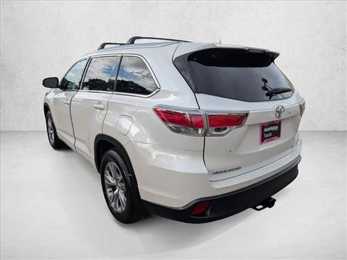 Used 2015 Toyota Highlander XLE AWD/4WD image 8