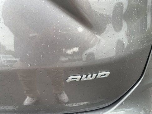 Used 2022 Ford Edge Titanium image 10