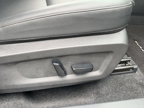 Certified 2025 Nissan Murano SL AWD/4WD image 44