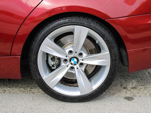 Used 2011 BMW 335i Sedan image 12