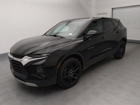 Used 2021 Chevrolet Blazer LT FWD image 2