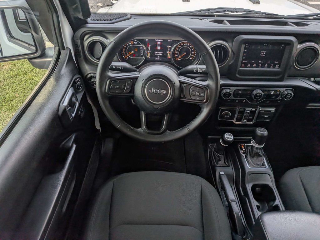 Used 2021 Jeep Gladiator Sport AWD/4WD image 12