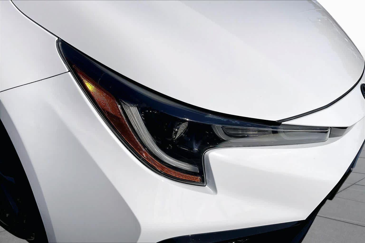 Used 2022 Toyota Corolla SE w/ Carpet Mat Package (TMS) FWD image 26