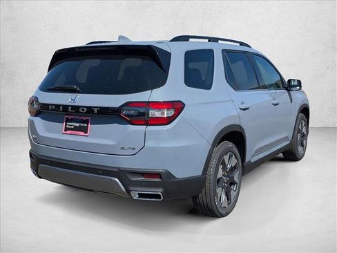 New 2026 Honda Pilot Elite image 2