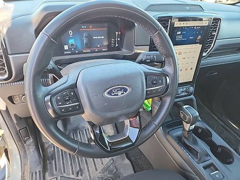 Used 2024 Ford Ranger XLT AWD/4WD image 9