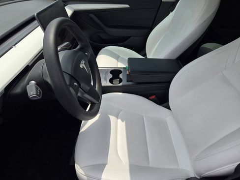 Used 2022 Tesla Model 3 Long Range AWD/4WD image 13