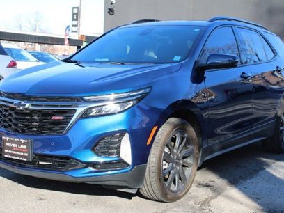 Used 2022 Chevrolet Equinox RS w/ Infotainment Package