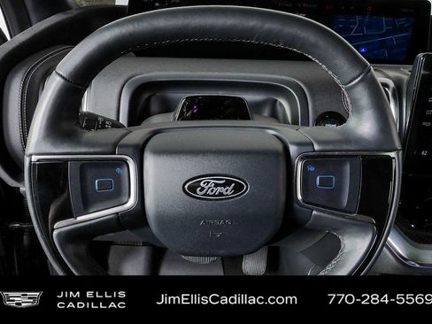 Used 2025 Ford Expedition Max Platinum w/ Stealth Appearance Package AWD/4WD image 9
